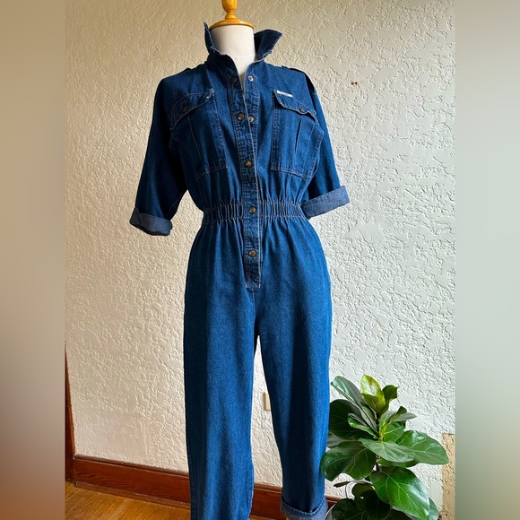 Vintage Denim Jumpsuit! ❤️ - Picture 2 of 7